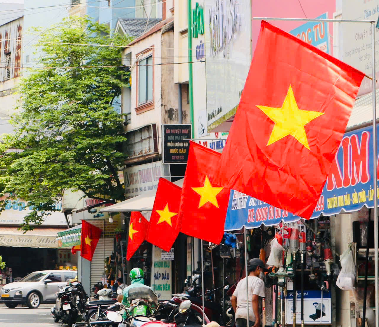 Anh-tin-bai